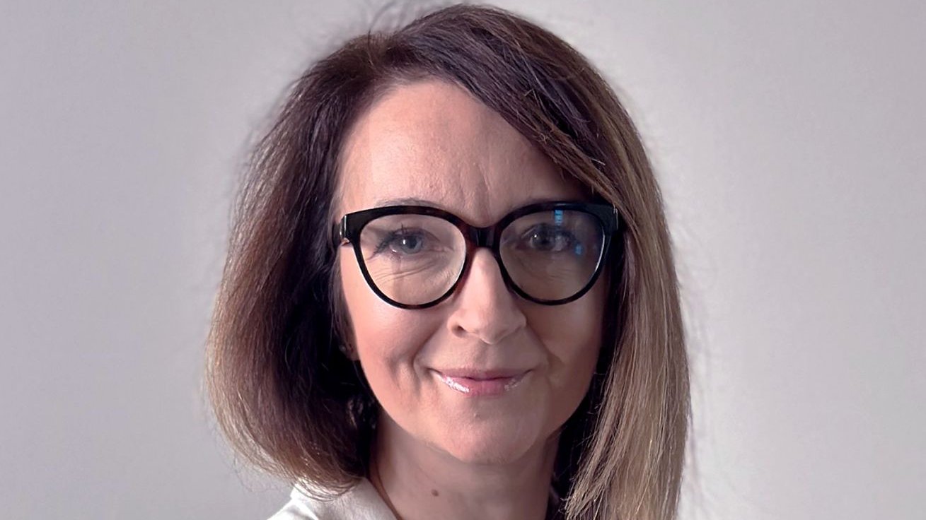 Cum ajung profesorii să vadă copilul, nu numai elevul? Interviu cu Letiția Suciu, Director Executiv al Asociației Școala Încrederii